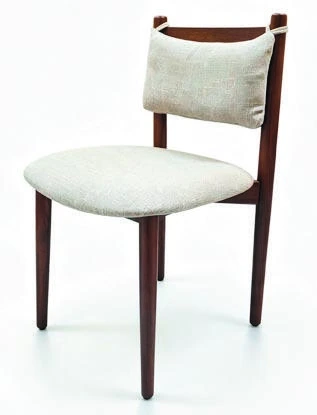1102 Dining Chair — catalogue product photograph